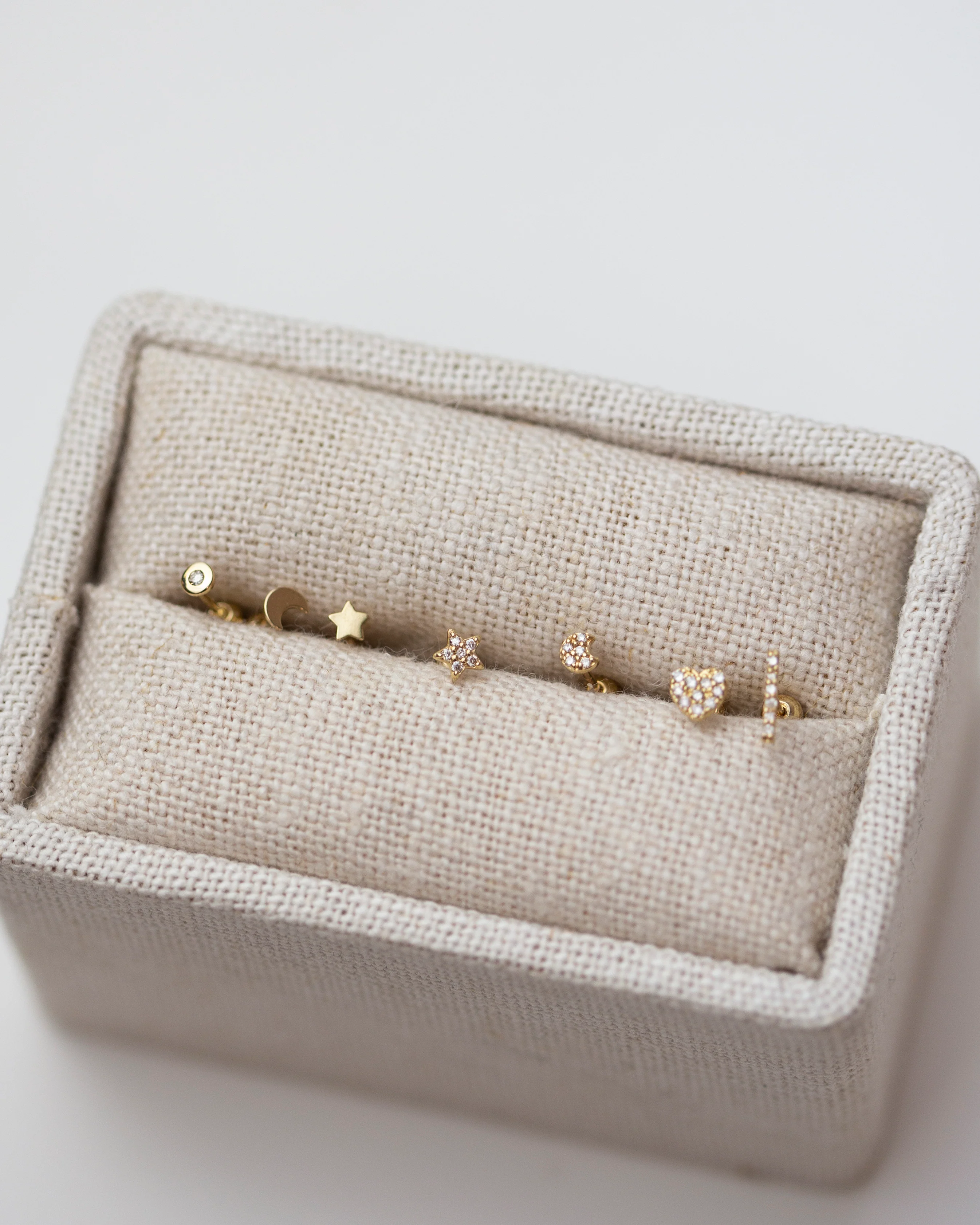 14k Diamond Bar Stud - Image 4