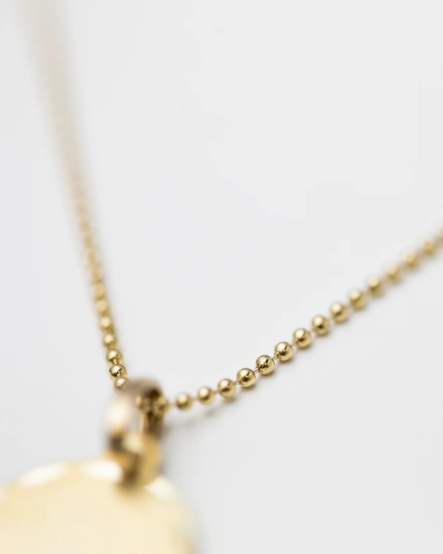 14K Disc Necklace - Image 9