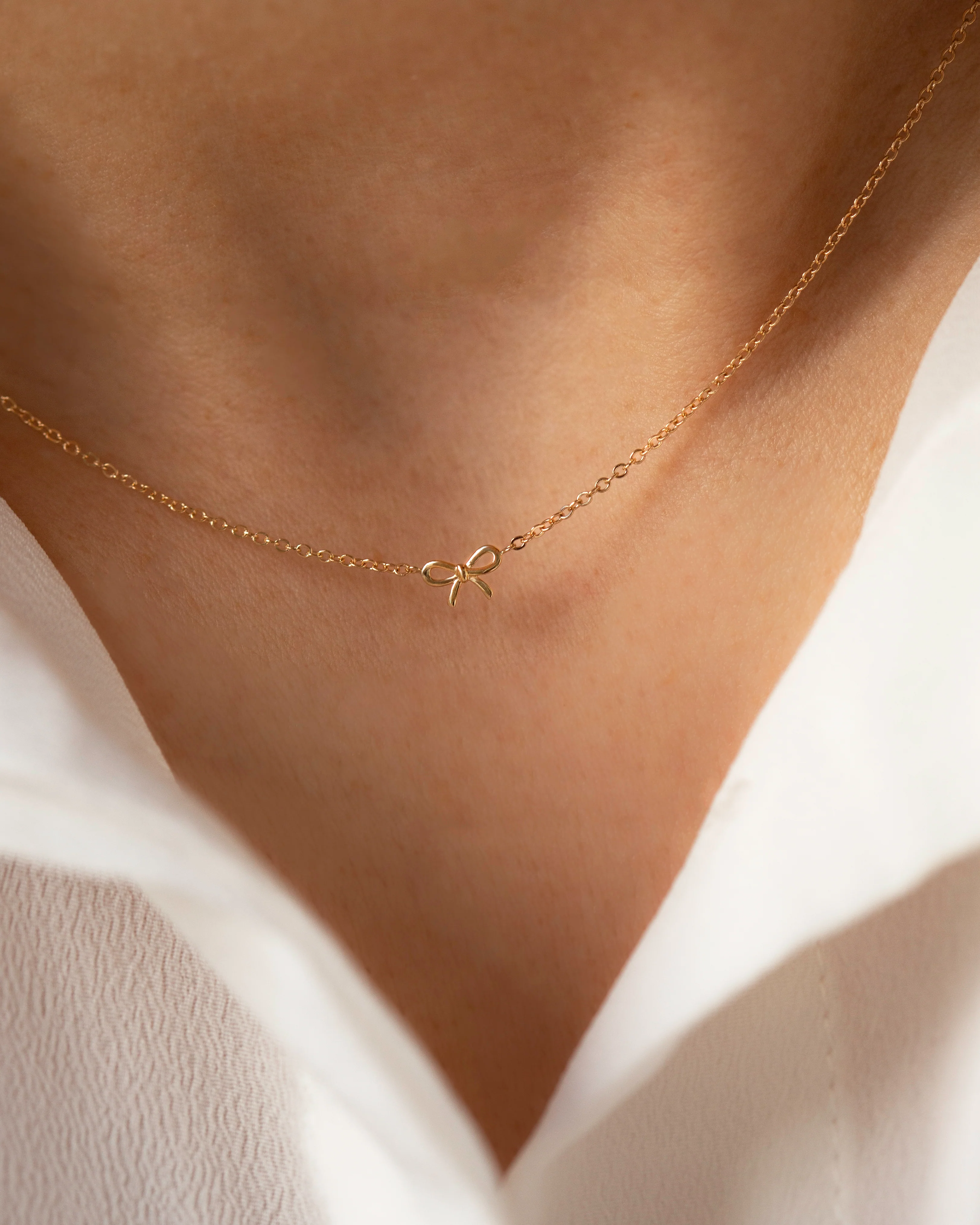 14k Gold Dainty Bow Necklace - Image 3