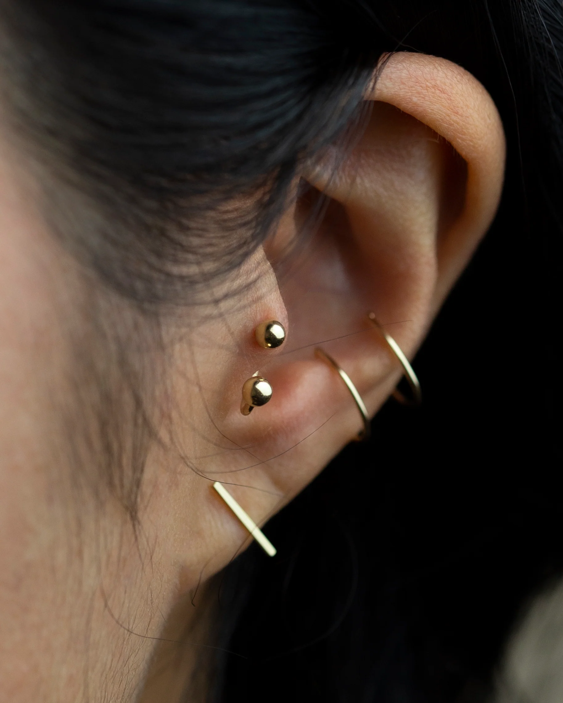 14k Horseshoe Barbell Earring - Image 4