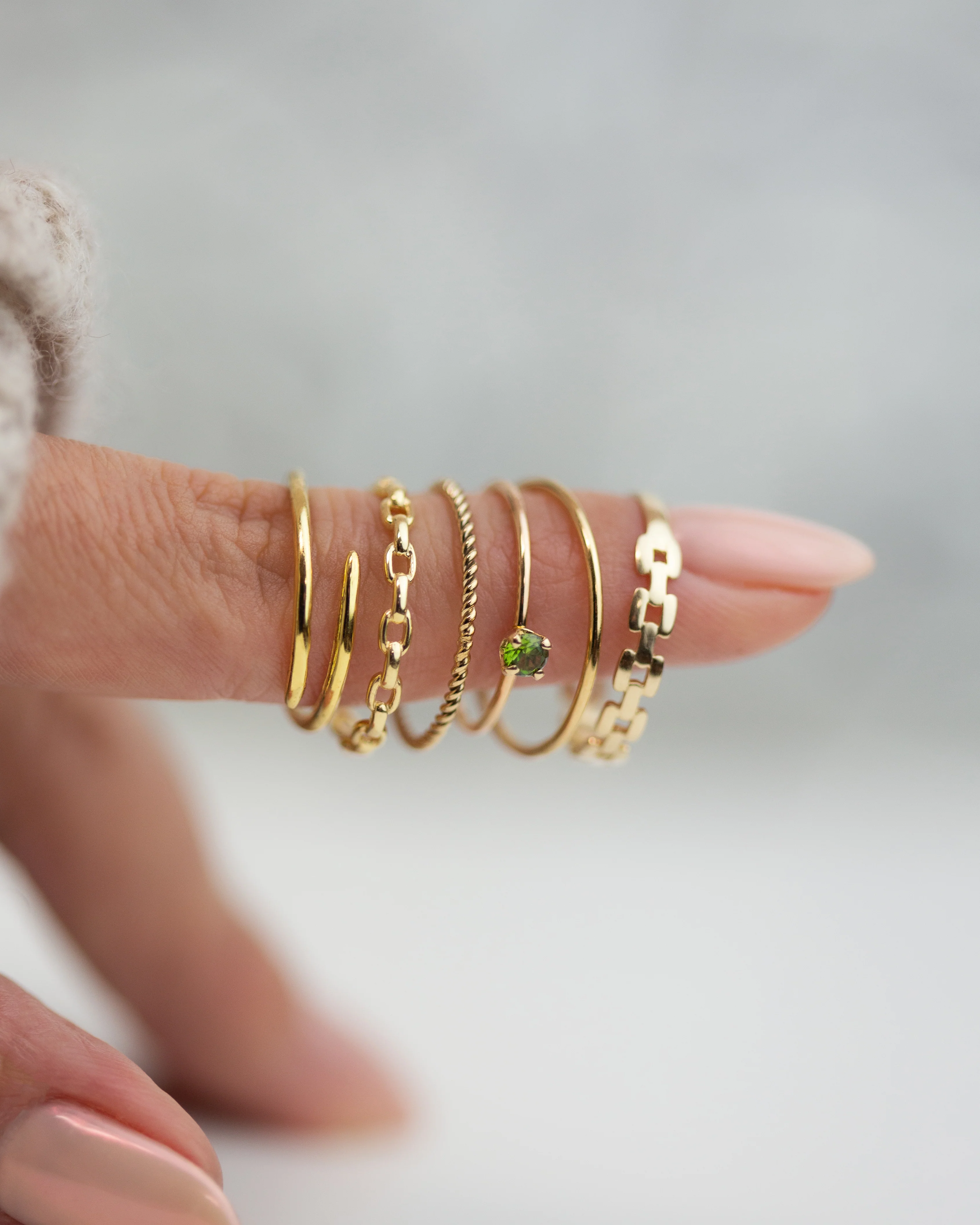 14k Solid Oval Link Ring - Image 8