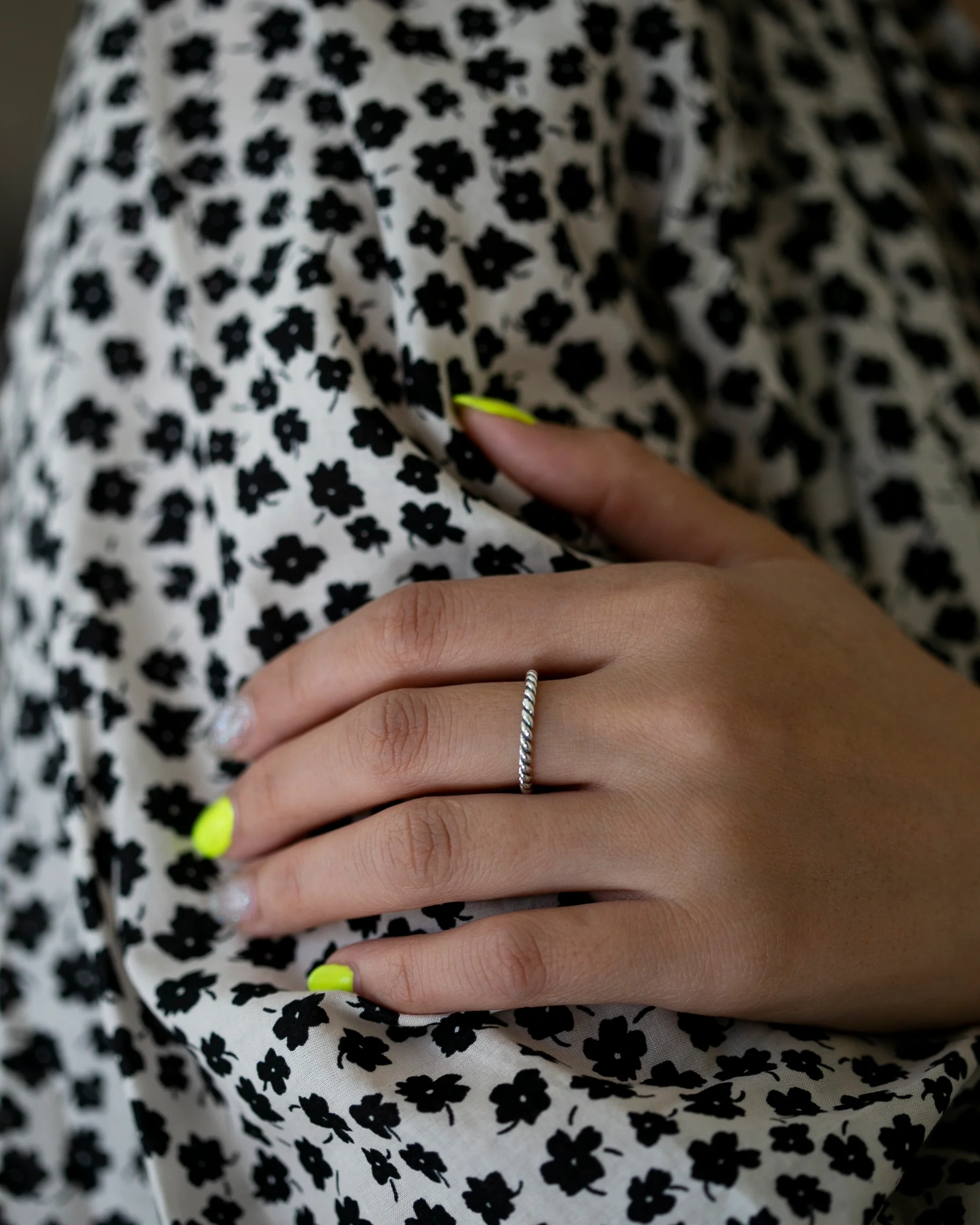 3.5 Twisted Ring - Image 5