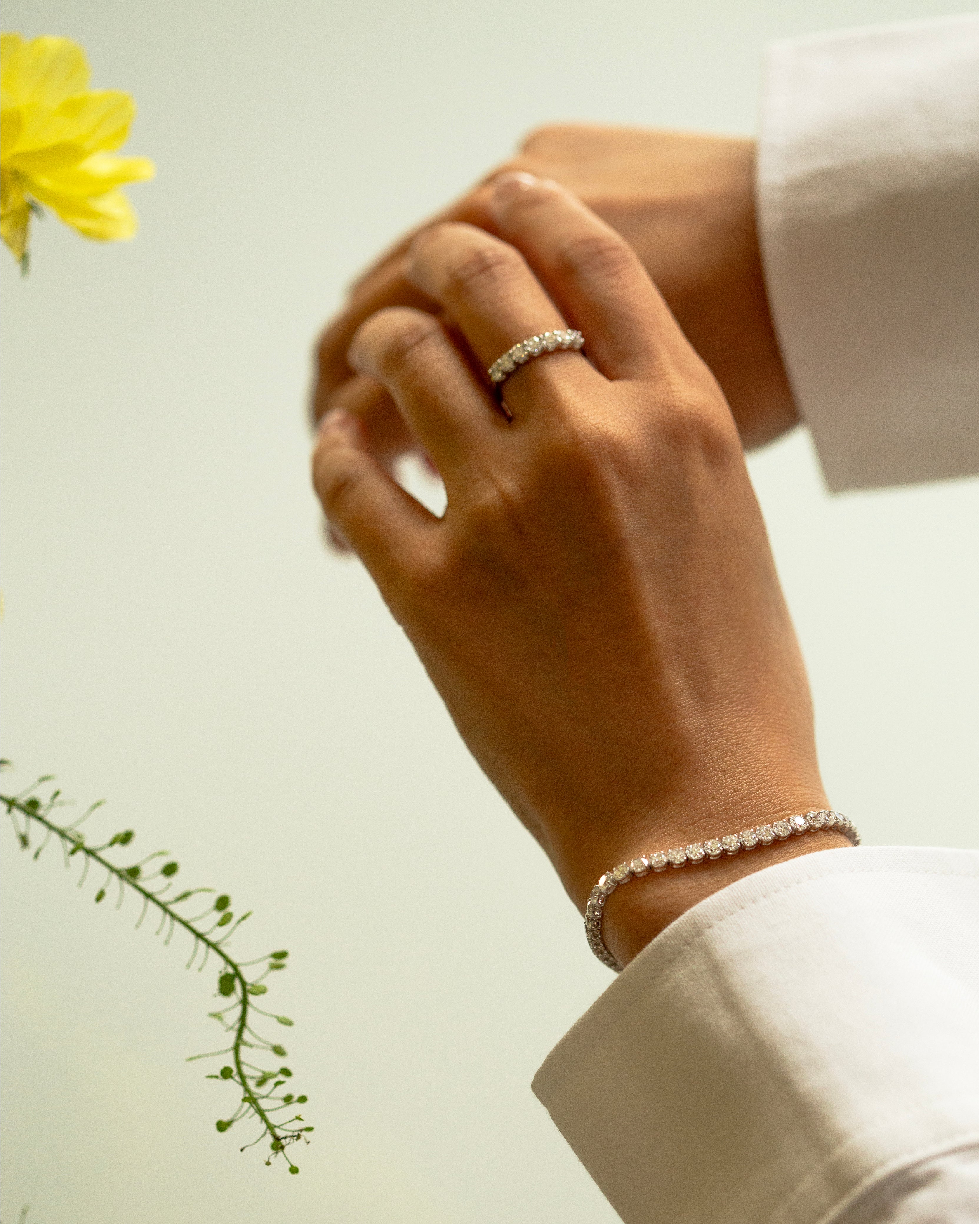 7 Stone Diamond Ring - Image 2