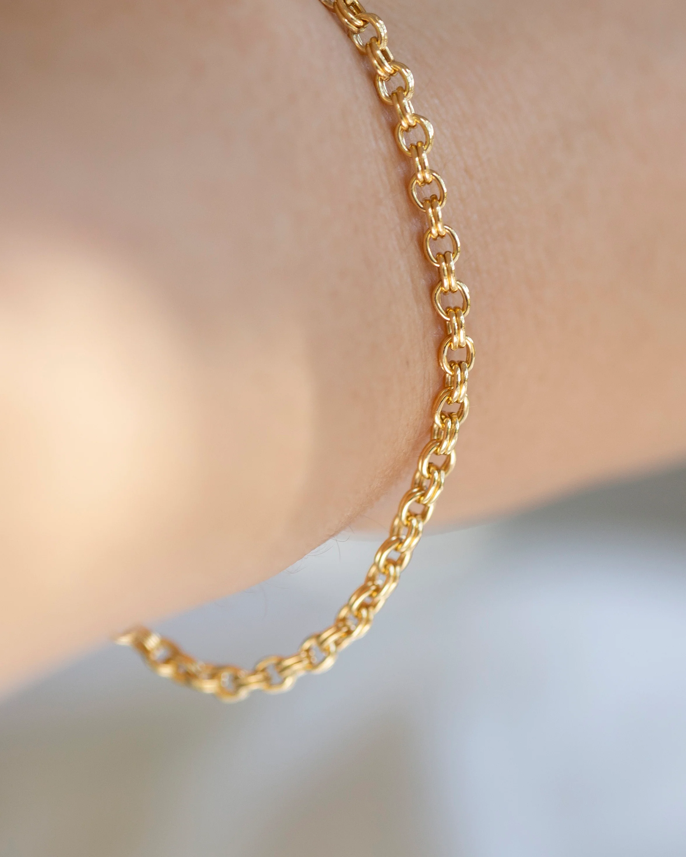 Gold Double Round Cable Chain Bracelet - Image 2