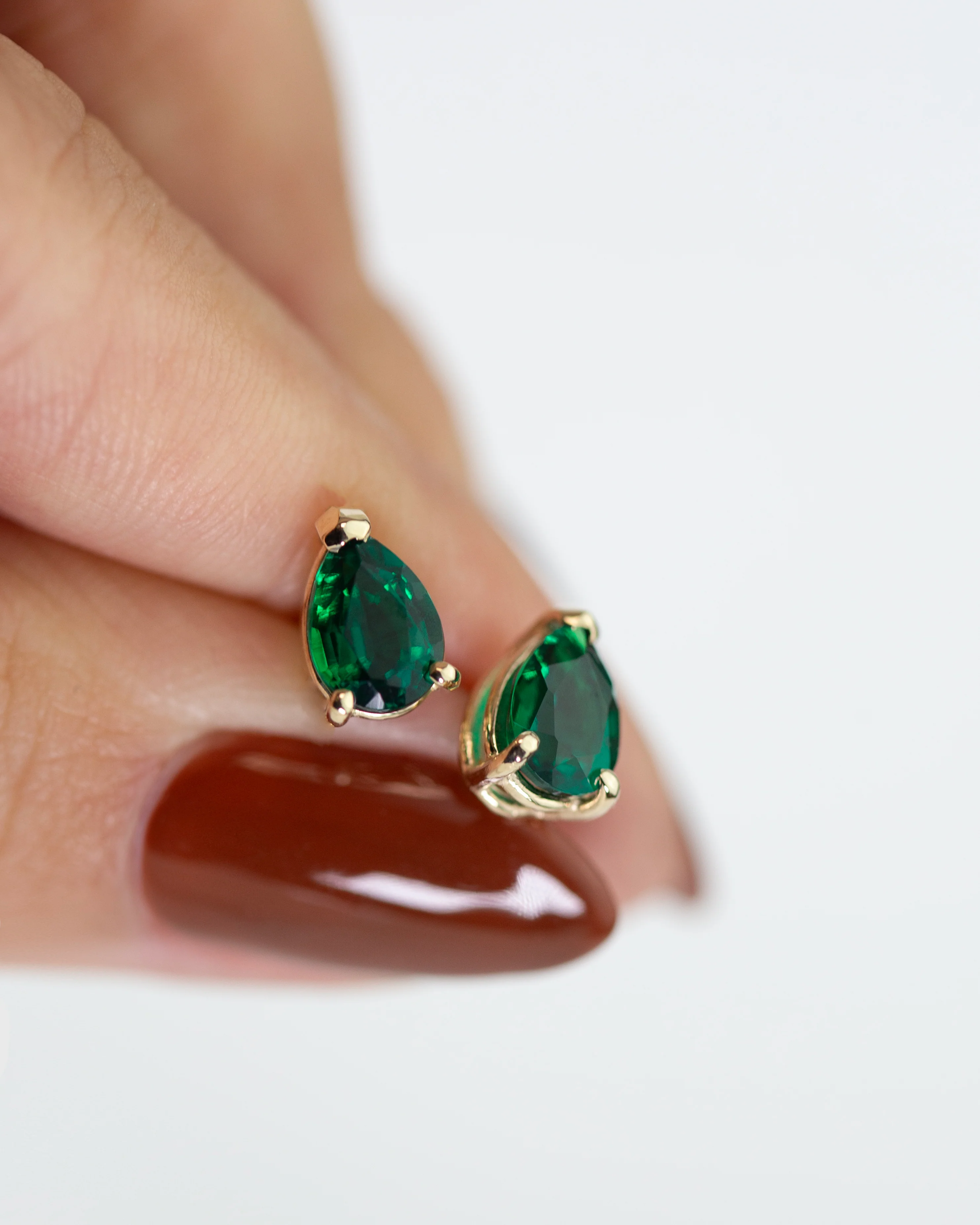 Pear Emerald Stud Earrings in 14k Gold - Image 7