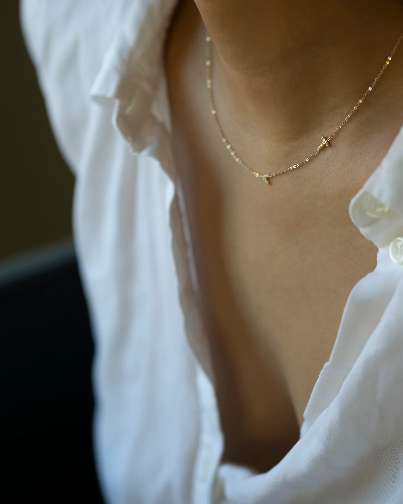 Asymmetrical Diamonds letter Necklace - Image 3