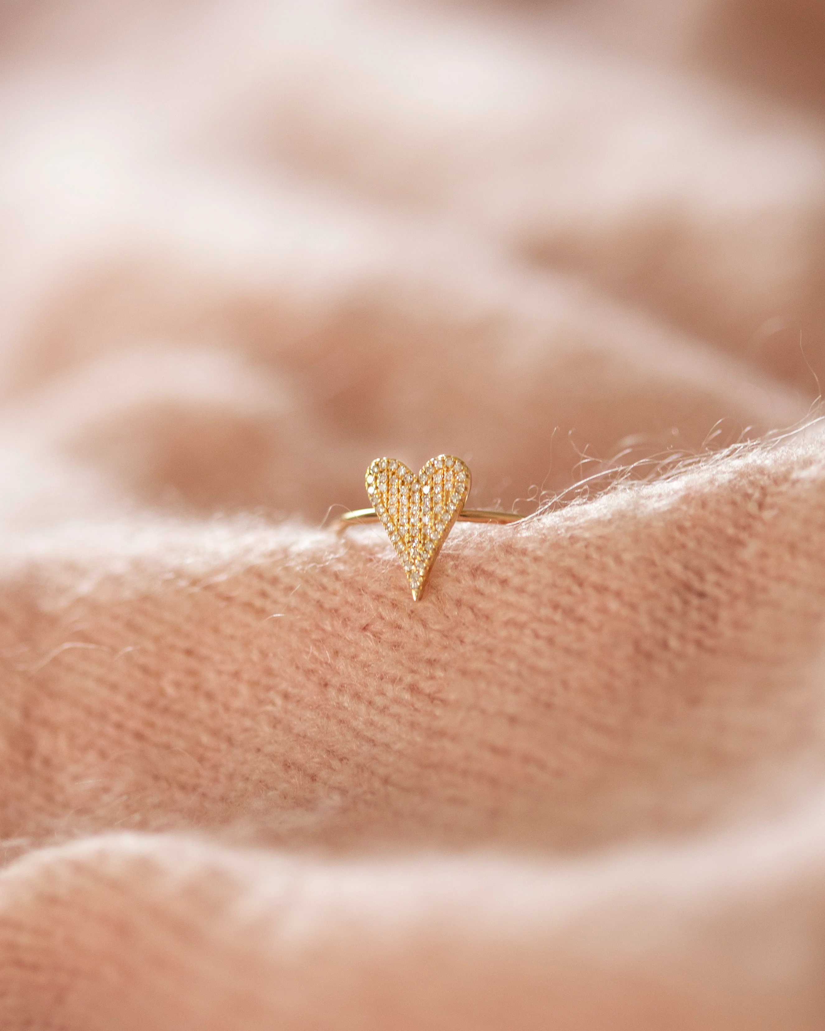 Small Pave Heart Diamond ring - Image 5